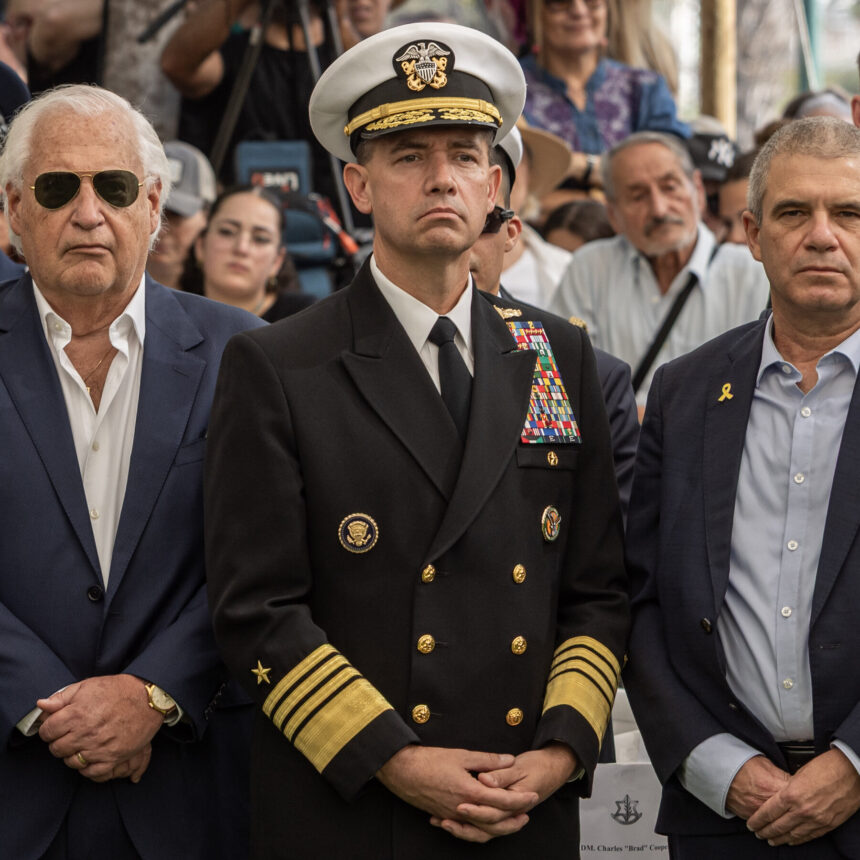 17dc-cluster-01-kcph-mediumSquareAt3X-4