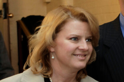 17pol-illinois8-bean-mediumSquareAt3X