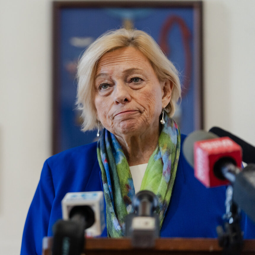 17pol-mills-platner-gvbh-mediumSquareAt3X-5