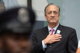 17trump-news-usps-mbfq-mediumSquareAt3X