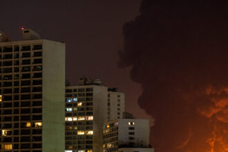 18DC-CONG-IRAN-lbpz-mediumSquareAt3X