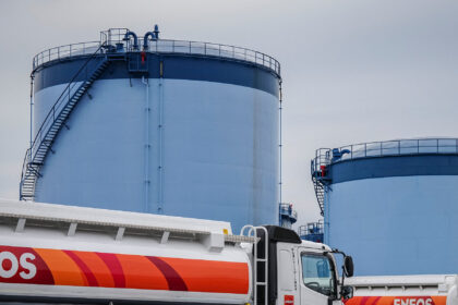 19BIZ-STOCKS-OIL-GAS-cjqm-mediumSquareAt3X-1