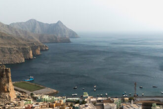 20dc-strait-explainer-01-jklt-mediumSquareAt3X