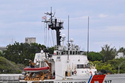 20trump-news-boat-strike-topart-bpkg-mediumSquareAt3X