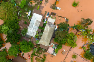 21Nat-HawaiiFlood-ptjw-mediumSquareAt3X