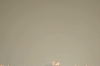 28biz-iran-oil-1-gckm-mediumSquareAt3X-7