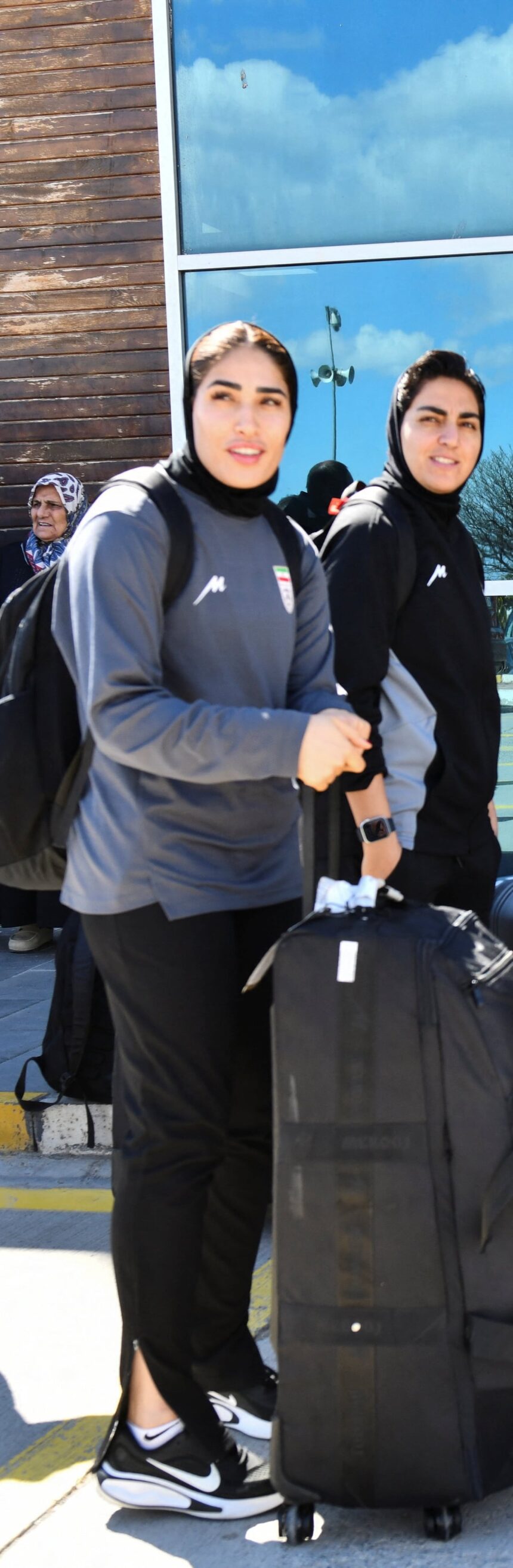 5I7CVU3WQRBEJG7AYAYSKWP6TY-1