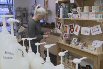 6P-BC-SMALL-BUSINESS-DE_OM01QYKM