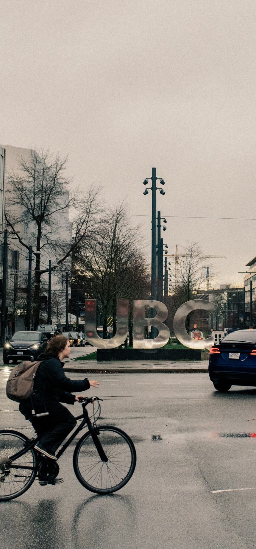 DEBKUMPPC5EVPDZ2P2QXGQWOSI