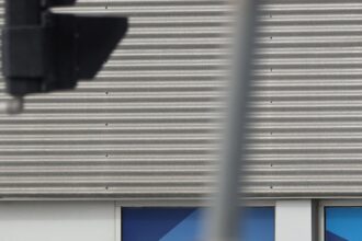 HG6E54UHBNARPMCGXYNIQDZ4C4-1