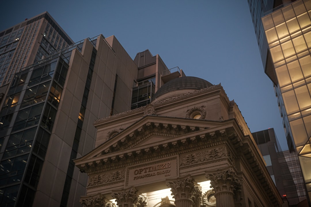 Economic Landscape: Mixed Signals