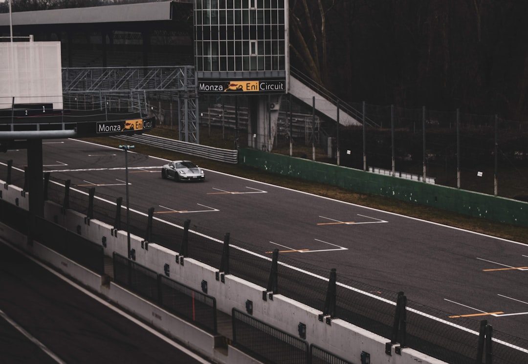 Tight Races and Leading Contenders