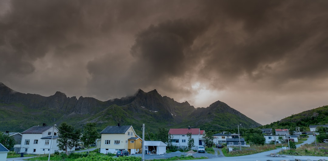 A Global Perspective on Evacuations