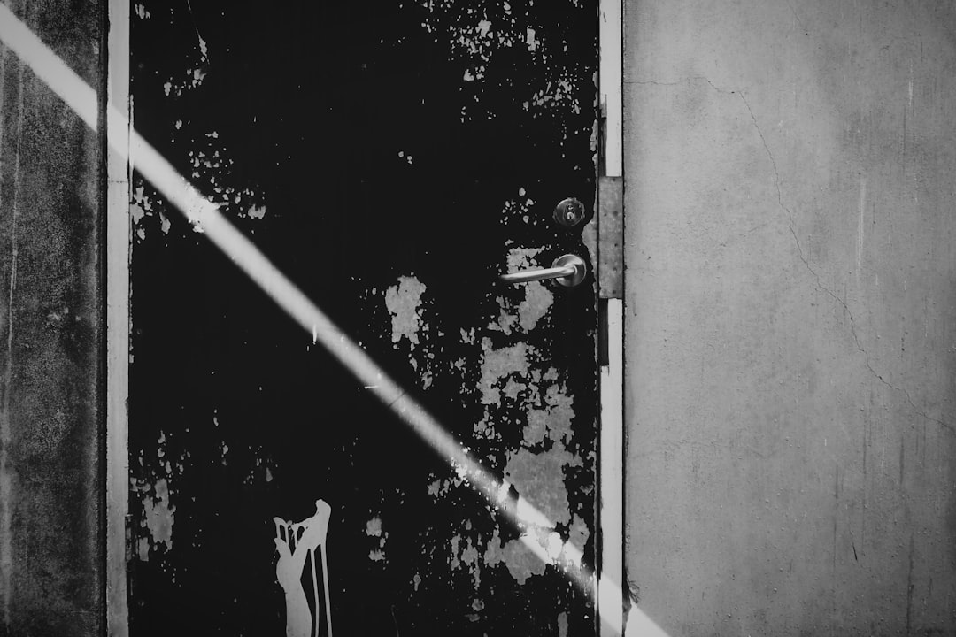 Beneficiaries of the Crisis