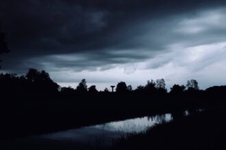 photo-1526626465955-34bda1008500-2