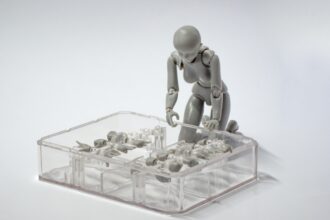 photo-1561719998-e6763867e182