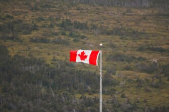 photo-1566678462946-9cca49d78ec5