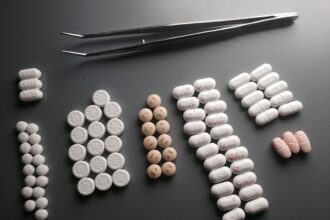 photo-1567333971983-7ba18485eaad