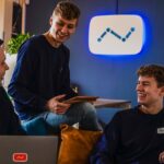 photo-1581934932994-e4ac37c0c882