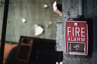 photo-1587928116931-14de7cc690b1