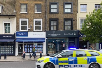 photo-1588261072110-2dd30e73d97f