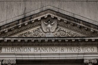 photo-1592698765727-387c9464cd7f-1