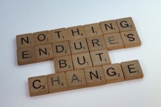 photo-1599723823444-c33ea4336db3