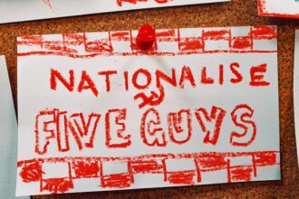 photo-1619713780199-faadf5eb4c9a