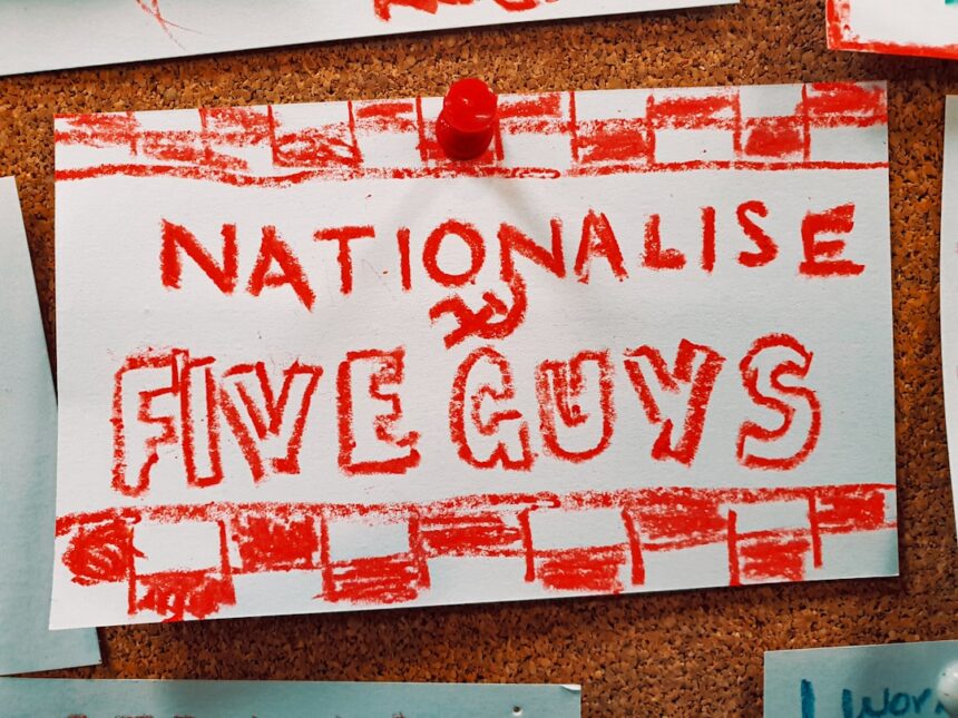 photo-1619713780199-faadf5eb4c9a