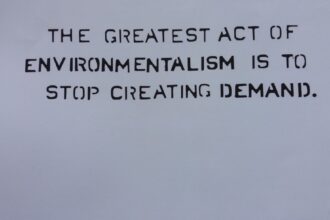 photo-1623086381982-6fad9ea88833