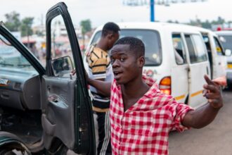 photo-1625191823897-e35e89f7678f-16