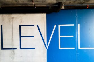 photo-1638115408135-6882bc527e71