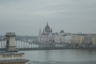 photo-1638131983987-142c580557c4