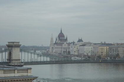 photo-1638131983987-142c580557c4