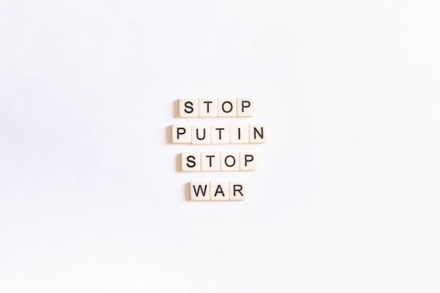 photo-1646041496223-504fa2429c7b-1