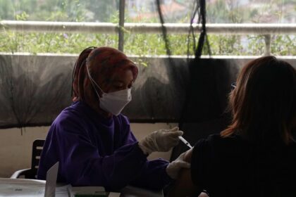 photo-1649652214784-d3e217c145a2