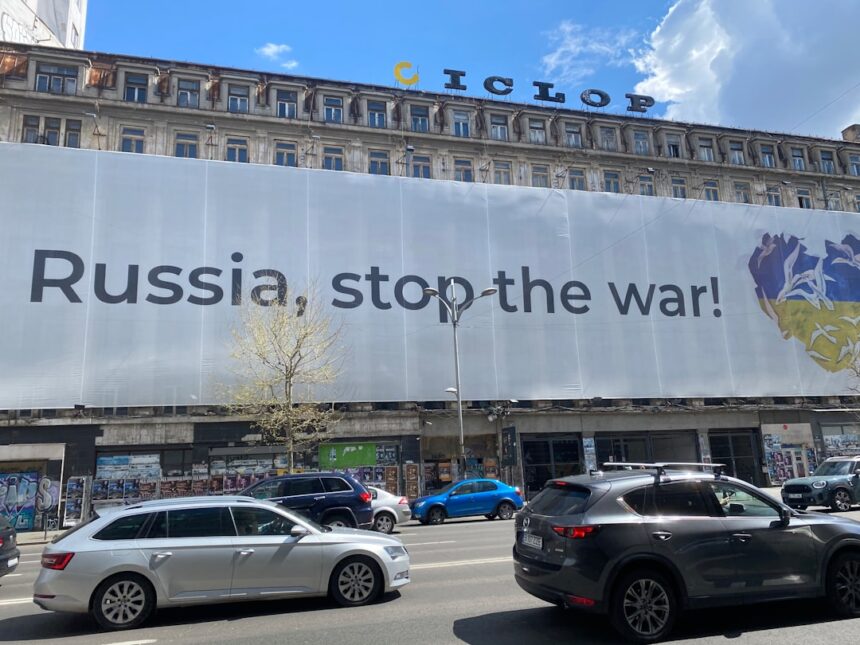 photo-1649761600181-c56a2d698f77