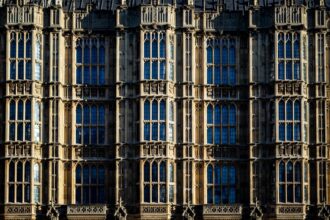 photo-1655978313774-4fe1279ff867