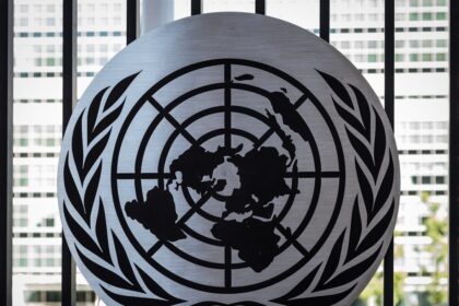 photo-1673296630925-a16a5592cc14