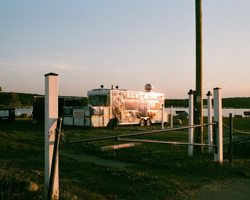 photo-1681772591660-c547d271548a