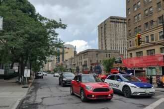 photo-1695391006564-35c88289824c