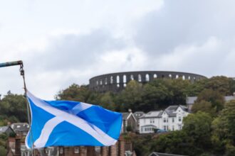 photo-1696506401312-1a2ef95c8c78