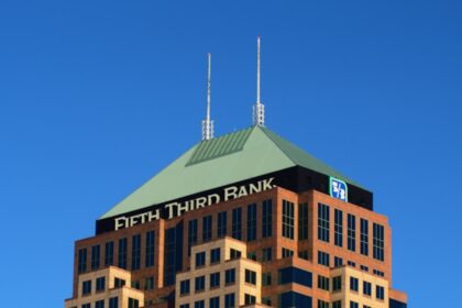 photo-1713187770752-e9edc7ea6752