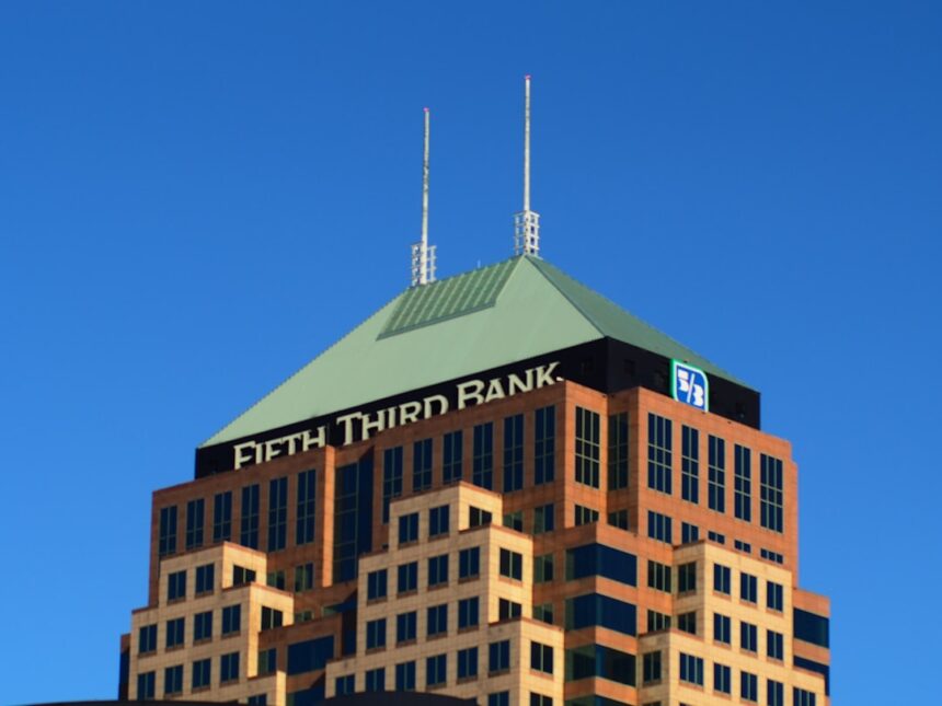 photo-1713187770752-e9edc7ea6752