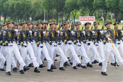 photo-1718590812273-4b0e0406a27c