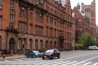 photo-1722299547714-697e1c92ed41