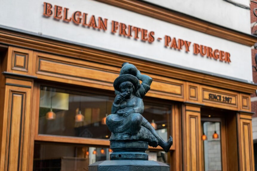 photo-1731870680521-3d2d47fb211b-5