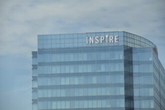 photo-1737922342354-9c4421250c92-1