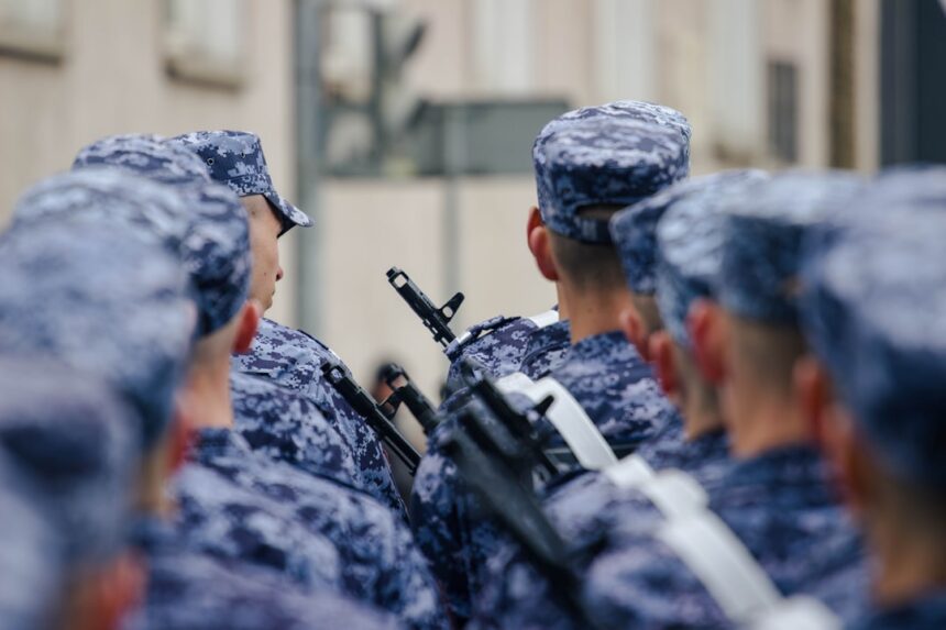 photo-1747006758989-693100829e8f-5