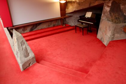 photo-1760030428042-f2bd83bc03ba